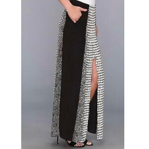 BCBG MaxAzria maxi mini combo skirt snake skin print black & white Sleek small  